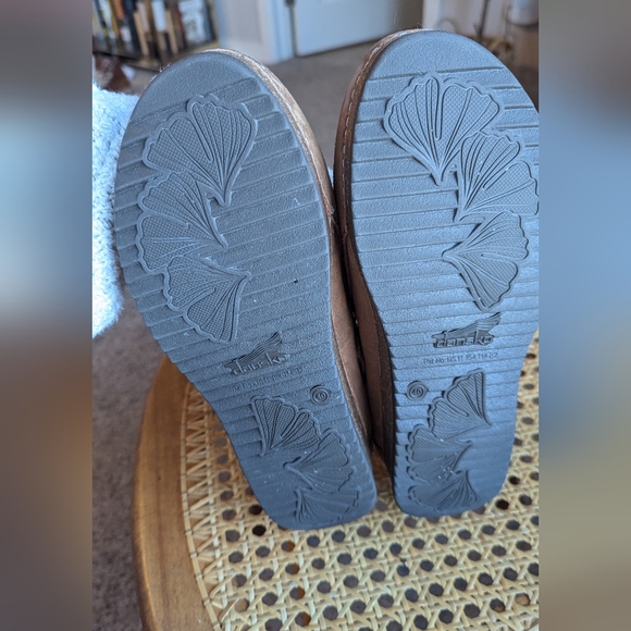 Dansko suede clogs - Picture 6 of 6